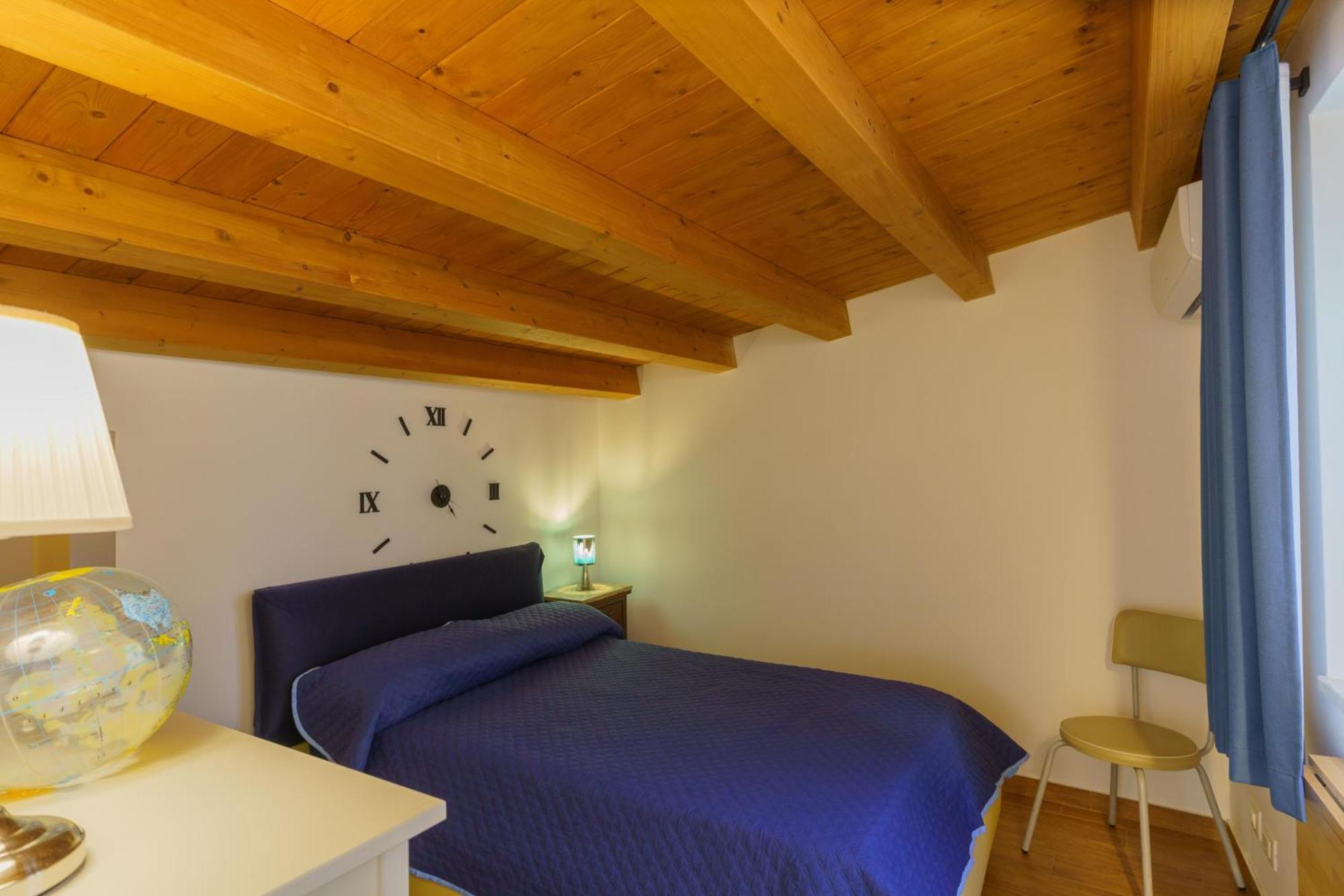 Maquedino Holiday Home & Terrace - Cozy Central Loft Palermo Kültér fotó