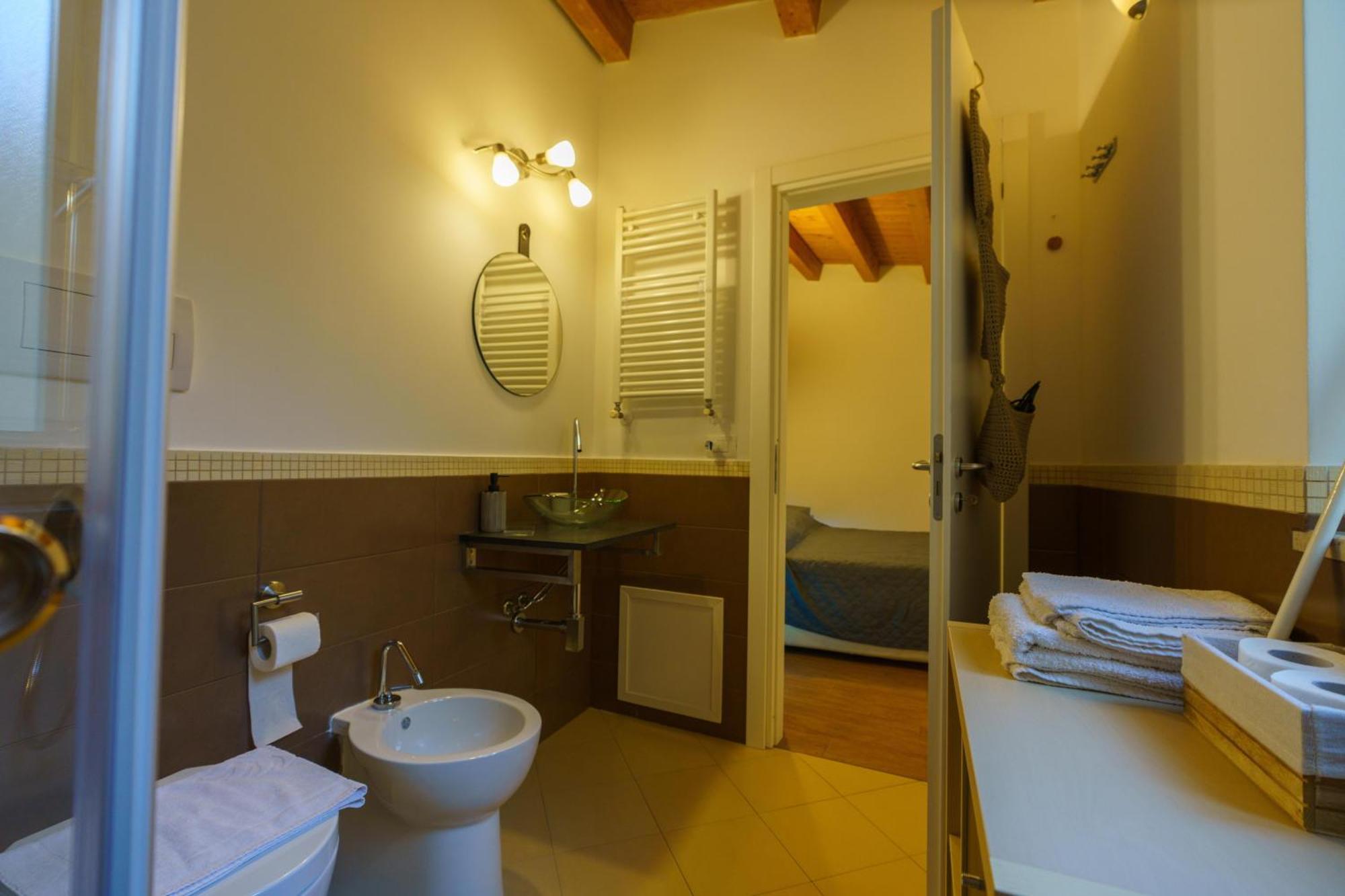 Maquedino Holiday Home & Terrace - Cozy Central Loft Palermo Kültér fotó